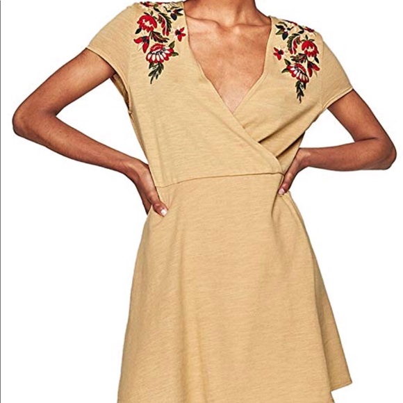 Zara Dresses & Skirts - Zara Knit Embezzled Front Casual Dress S